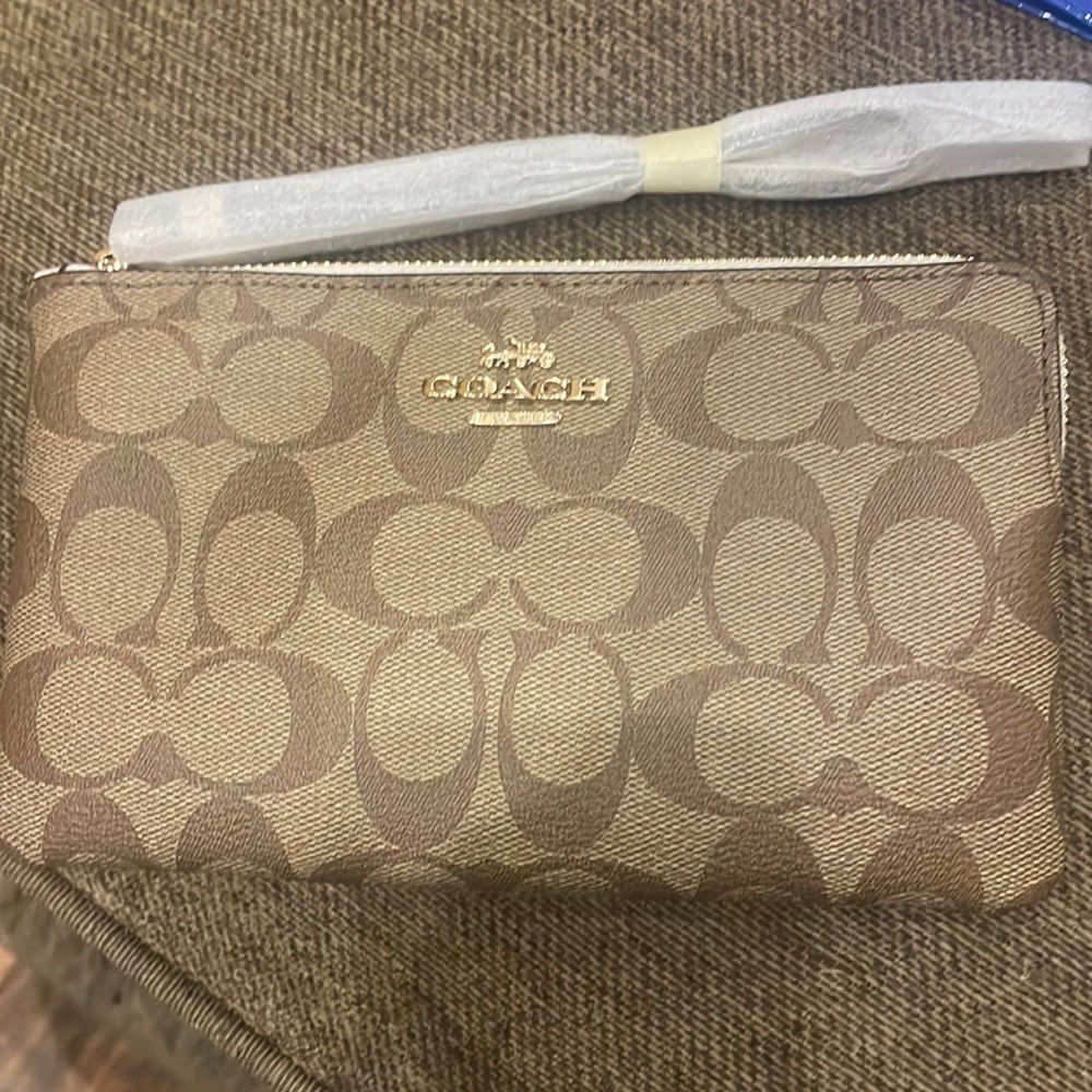 Never used Coach clutch